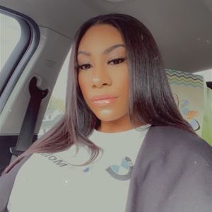 Meet your Posher, Alicia